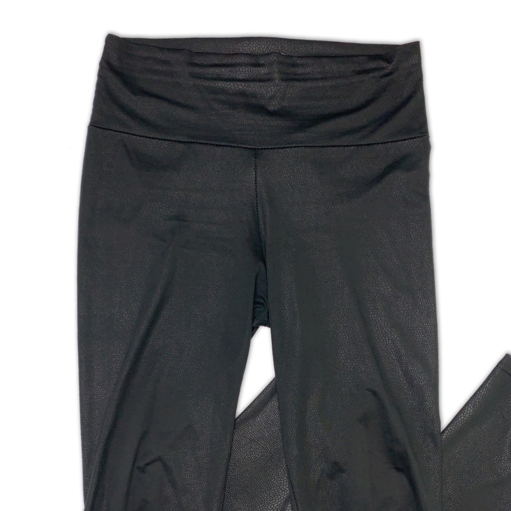 High-rise Python Print Black Leggings in Large